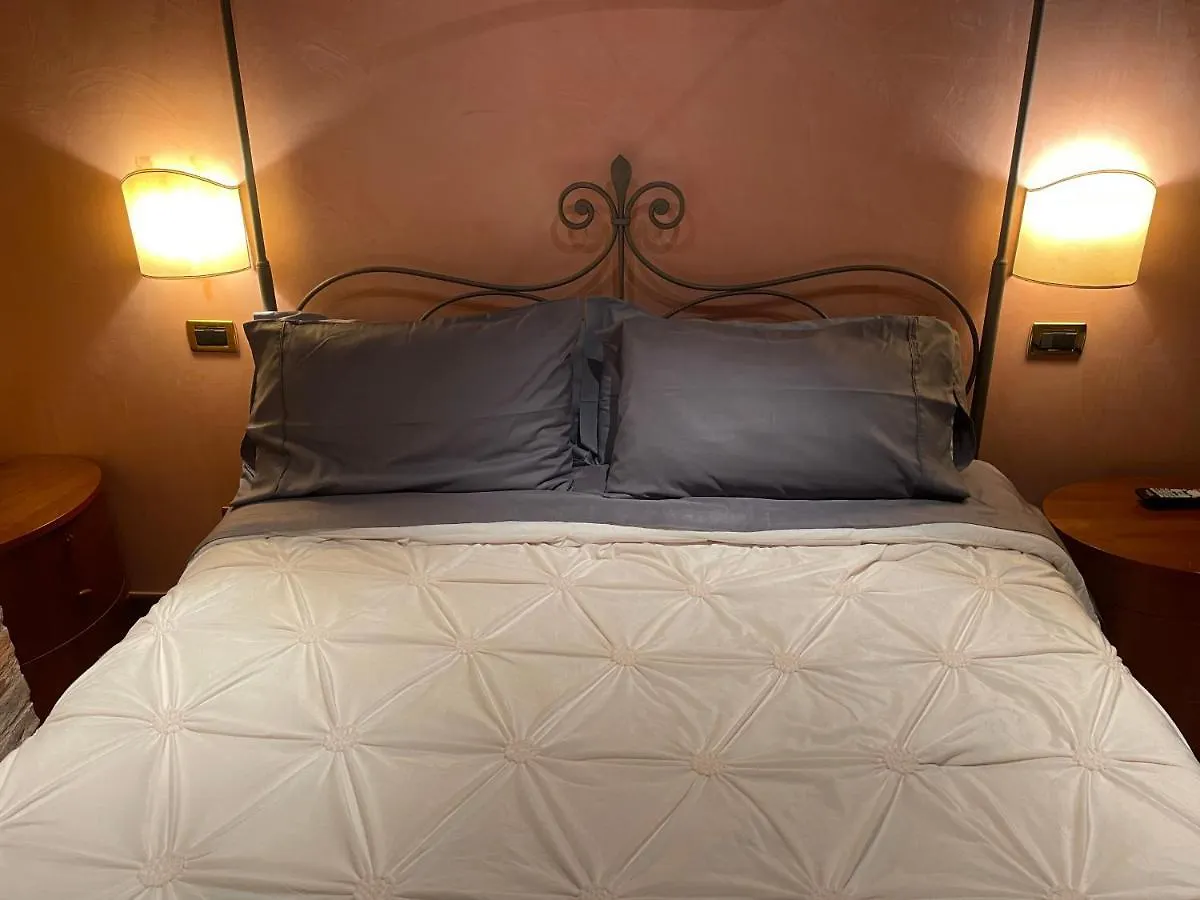 Antica Corte Hotel Residence Di Charme Ferrara 3*,